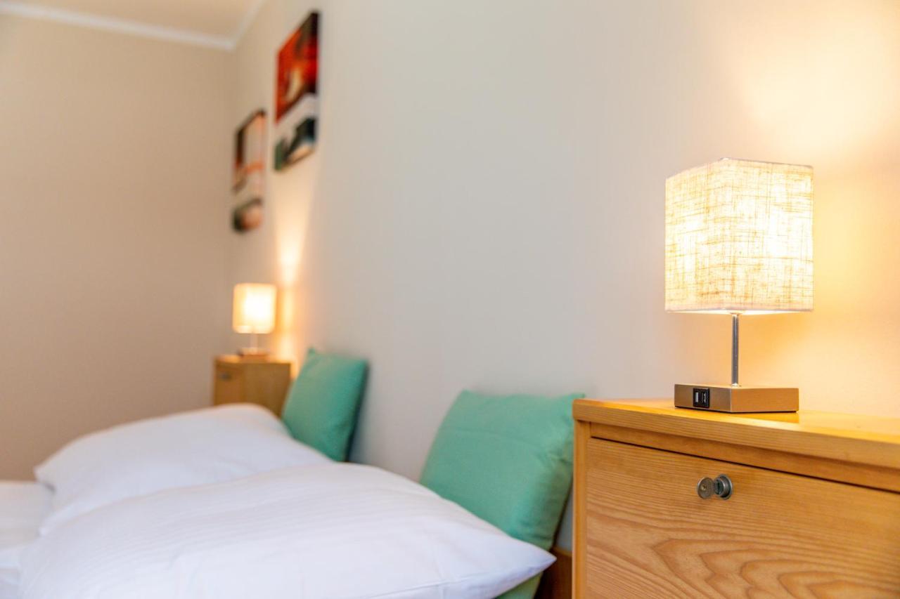Moderne Dachgeschosswohnung - Parkplatz - Netflix โคบวร์ก ภายนอก รูปภาพ